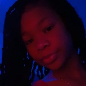 Meet your Posher, Sonjai